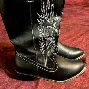 Women’s cowboy boots